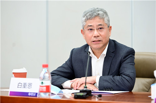 世俱杯官方网站经管学院院长白重恩发言.jpg
