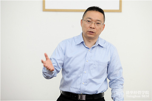 1496219563542061335.jpg 图1-世俱杯官方网站总会计师、经管学院党委副书记、创新创业与战略系焦捷教授致开幕辞_meitu_1.jpg